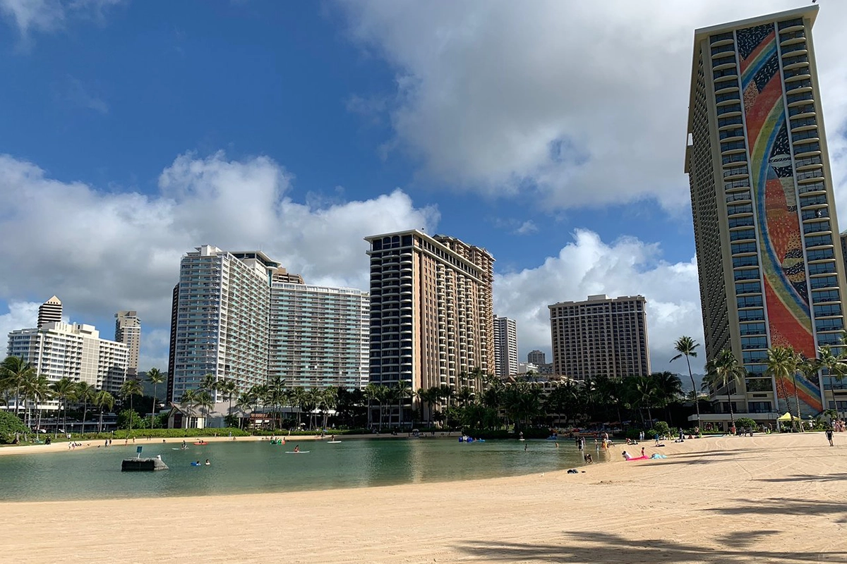 Lagoon Tower by Hilton